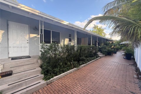 Villa ou maison à louer à Miami, Floride: 2 chambres, 92.9 m2 № 1964962 - photo 15