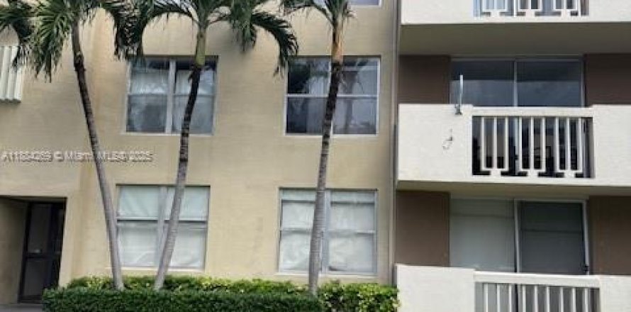 Condo à North Miami, Floride, 1 chambre  № 1931001