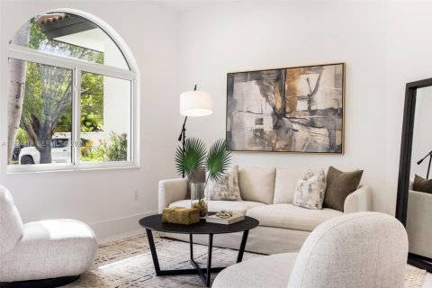 Casa en venta en Miami, Florida, 5 dormitorios, 255.85 m2 № 1983784 - foto 6