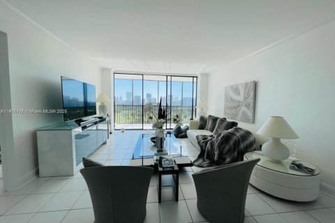 Снять в аренду кондоминиум в Авентура, Флорида 2 спальни, 121.98м2, № 1971247 - фото 7