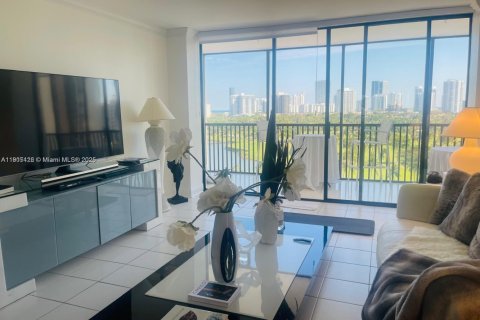 Снять в аренду кондоминиум в Авентура, Флорида 2 спальни, 121.98м2, № 1971247 - фото 4