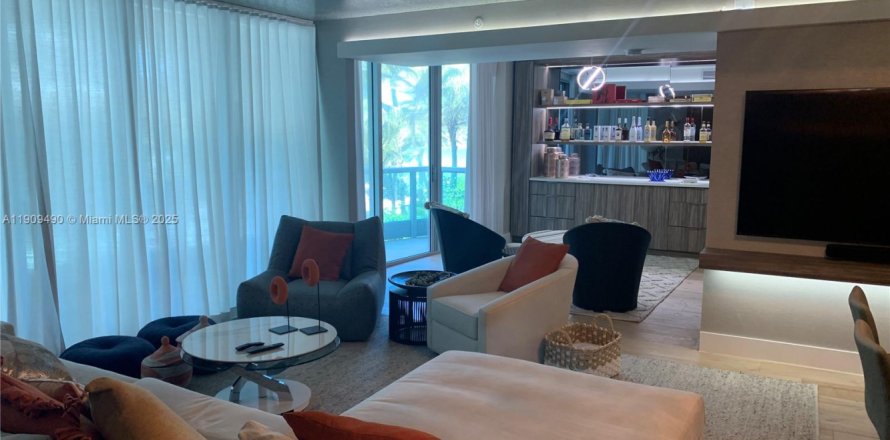 Condominio en Surfside, Florida, 2 dormitorios  № 2012961