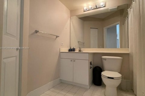 Condo in Sunny Isles Beach, Florida, 2 bedrooms № 1764161 - photo 7