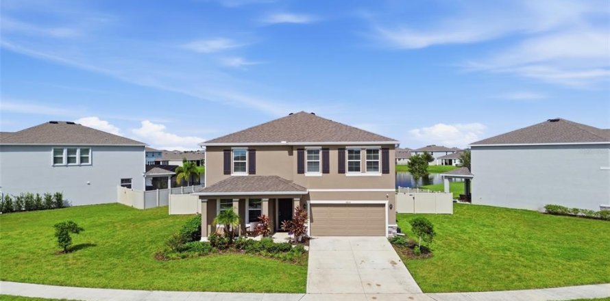 Villa ou maison à Bradenton, Floride 5 chambres, 277.5 m2 № 2353283