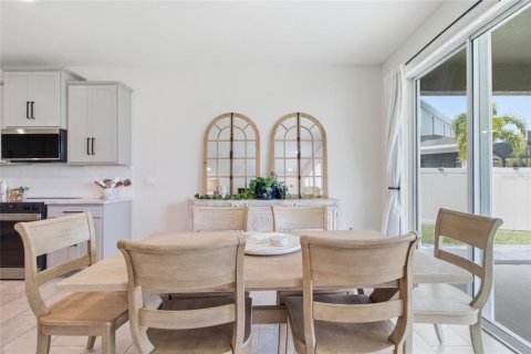 Villa ou maison à vendre à Bradenton, Floride: 5 chambres, 277.5 m2 № 2353283 - photo 16