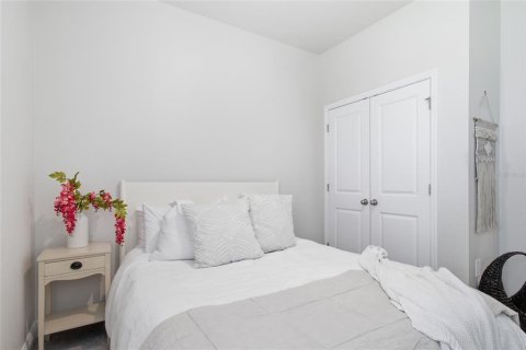 Villa ou maison à vendre à Bradenton, Floride: 5 chambres, 277.5 m2 № 2353283 - photo 20