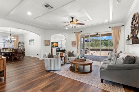 Villa ou maison à vendre à Land O' Lakes, Floride: 5 chambres, 313.45 m2 № 1907731 - photo 12