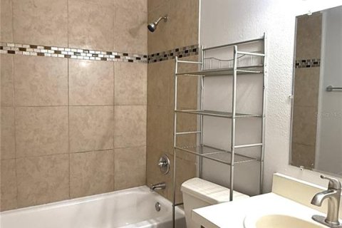 Снять в аренду виллу или дом в Тампа, Флорида 1 комната, 135.36м2, № 1905876 - фото 12
