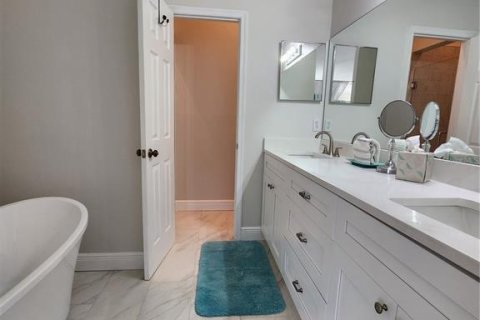 Touwnhouse à louer à Tierra Verde, Floride: 2 chambres, 187.11 m2 № 2112109 - photo 18