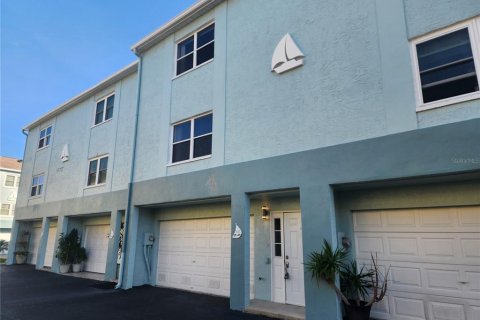 Touwnhouse à Tierra Verde, Floride 2 chambres, 187.11 m2 № 2112109