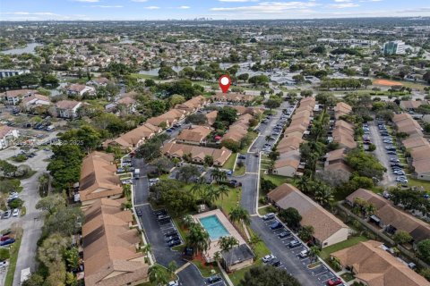 Touwnhouse à vendre à Sunrise, Floride: 3 chambres, 123.56 m2 № 1989869 - photo 30