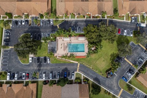 Touwnhouse à vendre à Sunrise, Floride: 3 chambres, 123.56 m2 № 1989869 - photo 28