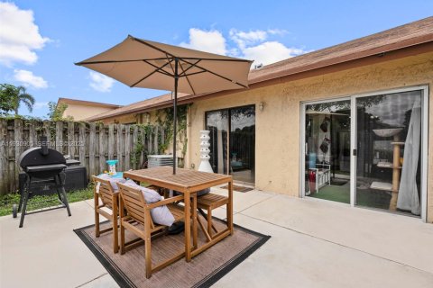 Touwnhouse à vendre à Sunrise, Floride: 3 chambres, 123.56 m2 № 1989869 - photo 24