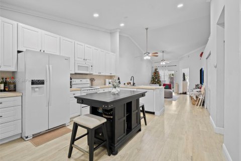 Touwnhouse à vendre à Sunrise, Floride: 3 chambres, 123.56 m2 № 1989869 - photo 3