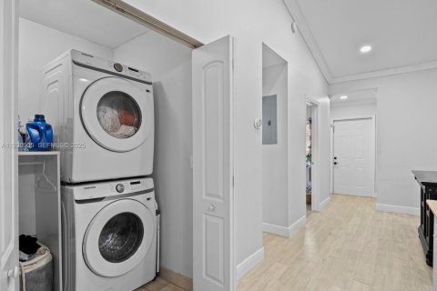 Touwnhouse à vendre à Sunrise, Floride: 3 chambres, 123.56 m2 № 1989869 - photo 17