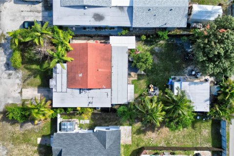 Купить виллу или дом в Холливуд, Флорида 3 спальни, 128.02м2, № 1962494 - фото 5