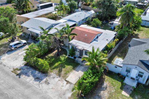 Купить виллу или дом в Холливуд, Флорида 3 спальни, 128.02м2, № 1962494 - фото 6