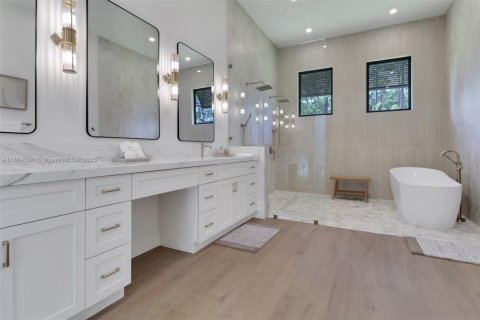 Casa en venta en Naples, Florida, 6 dormitorios № 1927606 - foto 22