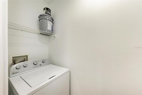Condominio en alquiler en Sarasota, Florida, 1 dormitorio, 76.37 m2 № 2116299 - foto 8