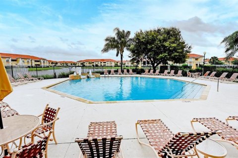 Condominio en alquiler en Sarasota, Florida, 1 dormitorio, 76.37 m2 № 2116299 - foto 15
