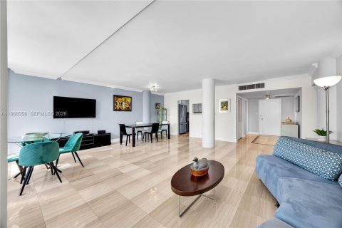 Copropriété à vendre à Miami Beach, Floride: 2 chambres, 141.21 m2 № 2042224 - photo 8