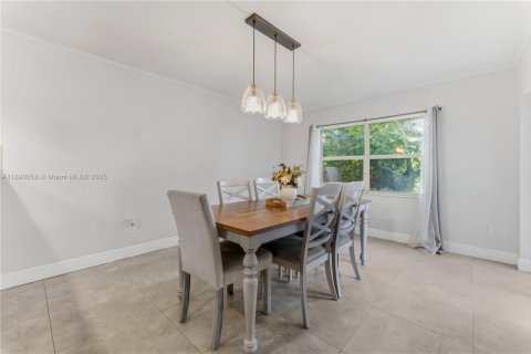 Villa ou maison à vendre à Coral Springs, Floride: 3 chambres, 161.46 m2 № 1952429 - photo 12