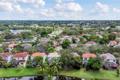 Villa ou maison à vendre à Coral Springs, Floride: 3 chambres, 161.46 m2 № 1952429 - photo 28