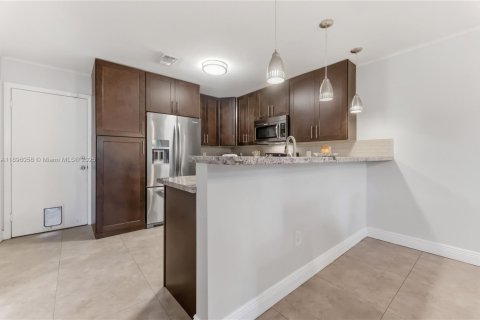 Villa ou maison à vendre à Coral Springs, Floride: 3 chambres, 161.46 m2 № 1952429 - photo 10