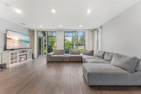 Villa ou maison à vendre à Coral Springs, Floride: 3 chambres, 161.46 m2 № 1952429 - photo 6