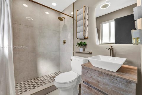 Villa ou maison à louer à Miami Gardens, Floride: 3 chambres № 1997910 - photo 18