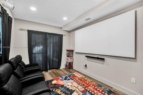 Villa ou maison à louer à Miami Gardens, Floride: 3 chambres № 1997910 - photo 23