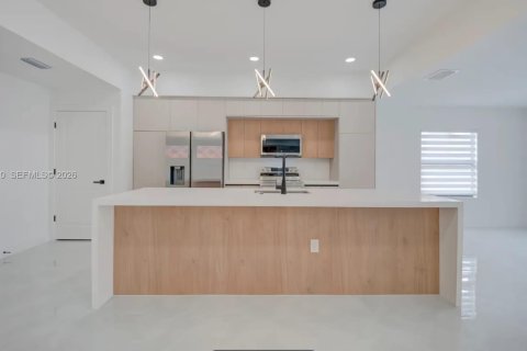 Casa en venta en Lehigh Acres, Florida, 3 dormitorios, 132.94 m2 № 2351006 - foto 6