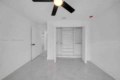 Casa en venta en Lehigh Acres, Florida, 3 dormitorios, 132.94 m2 № 2351006 - foto 13