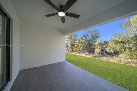 Casa en venta en Lehigh Acres, Florida, 3 dormitorios, 132.94 m2 № 2351006 - foto 21