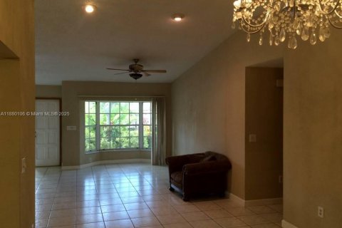 Villa ou maison à louer à Palmetto Bay, Floride: 4 chambres № 1977964 - photo 3