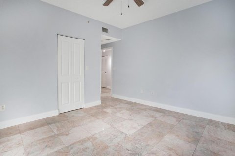 Condominio en venta en Coral Springs, Florida, 3 dormitorios, 122.17 m2 № 2195053 - foto 13