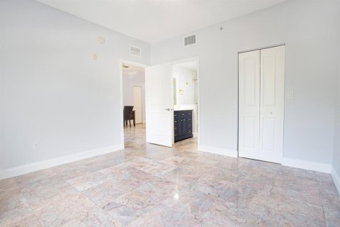 Condominio en venta en Coral Springs, Florida, 3 dormitorios, 122.17 m2 № 2195053 - foto 21
