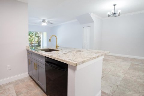 Condominio en venta en Coral Springs, Florida, 3 dormitorios, 122.17 m2 № 2195053 - foto 9