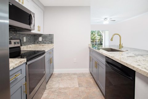 Condominio en venta en Coral Springs, Florida, 3 dormitorios, 122.17 m2 № 2195053 - foto 10