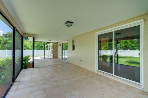 House in Port Charlotte, Florida 3 bedrooms, 138.24 sq.m. № 1829186 - photo 27