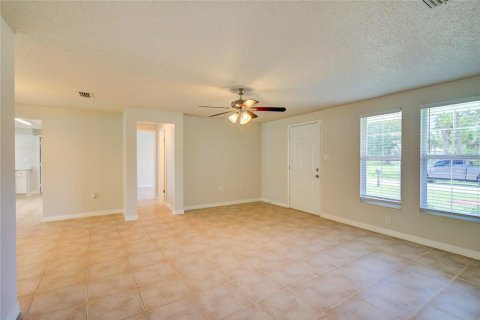 House in Port Charlotte, Florida 3 bedrooms, 138.24 sq.m. № 1829186 - photo 12