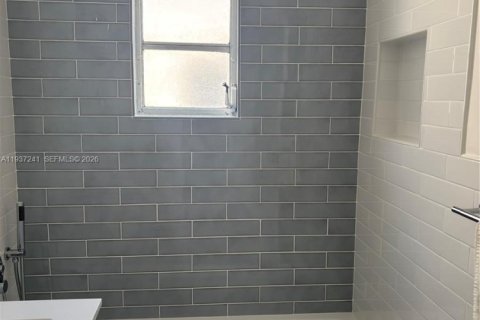 Condominio en venta en Miami Beach, Florida, 1 habitación, 34.37 m2 № 1995113 - foto 7