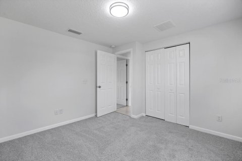 House in Jacksonville, Florida 4 bedrooms, 154.03 sq.m. № 2224993 - photo 17
