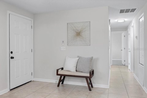 House in Jacksonville, Florida 4 bedrooms, 154.03 sq.m. № 2224993 - photo 5