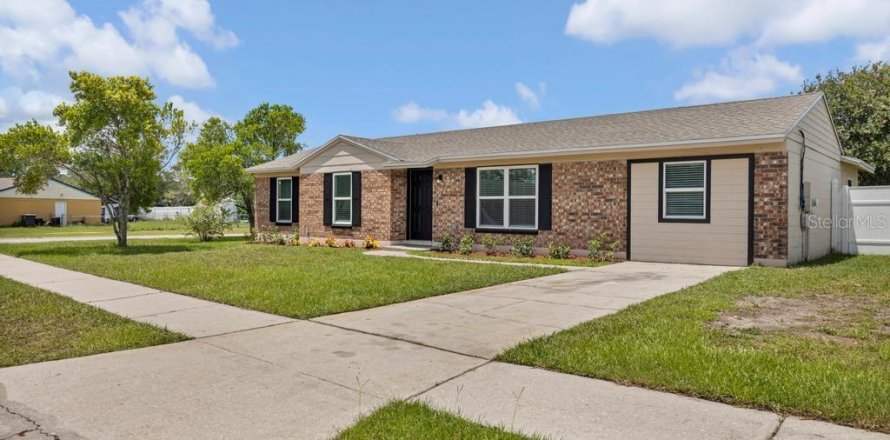 House in Jacksonville, Florida 4 bedrooms, 154.03 sq.m. № 2224993