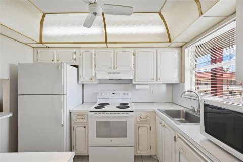Copropriété à vendre à Fort Lauderdale, Floride: 2 chambres, 78.97 m2 № 2084529 - photo 4