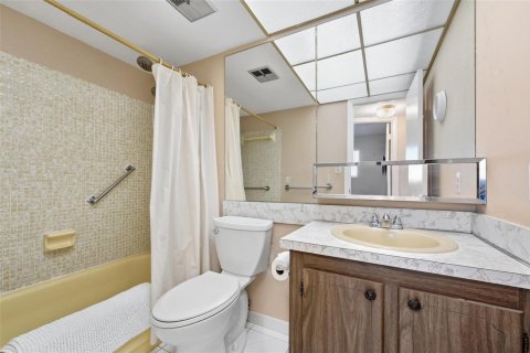 Copropriété à vendre à Fort Lauderdale, Floride: 2 chambres, 78.97 m2 № 2084529 - photo 16