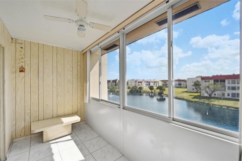 Copropriété à vendre à Fort Lauderdale, Floride: 2 chambres, 78.97 m2 № 2084529 - photo 14