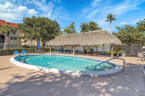 Copropriété à vendre à Fort Lauderdale, Floride: 2 chambres, 78.97 m2 № 2084529 - photo 22