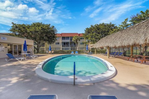 Copropriété à vendre à Fort Lauderdale, Floride: 2 chambres, 78.97 m2 № 2084529 - photo 21